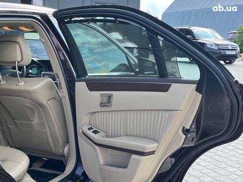 Mercedes-Benz E-Класс 2010 коричневый - фото 22
