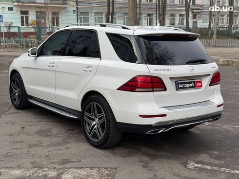 Mercedes-Benz GLE-Class 2018 белый - фото 10