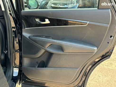 Kia Sorento 2017 черный - фото 85