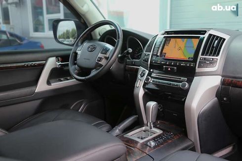 Toyota Land Cruiser 2012 - фото 14