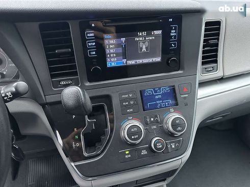Toyota Sienna 2016 - фото 9