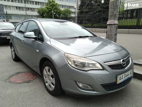 Opel Astra J 2011 серый - фото 2