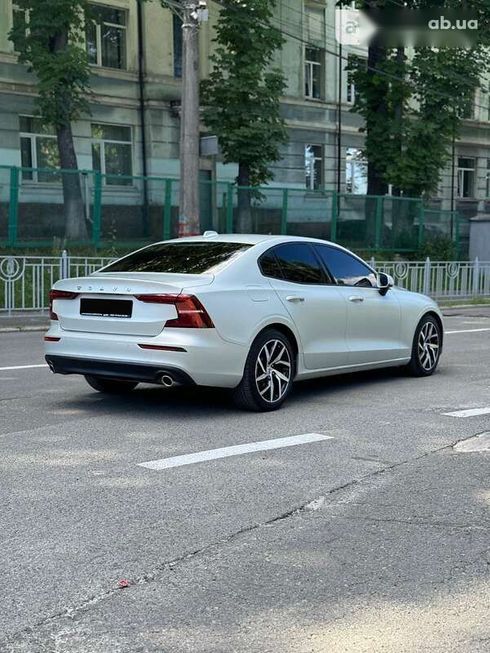 Volvo S60 2020 - фото 20