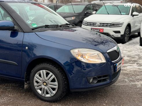 Skoda Fabia 2009 синий - фото 4