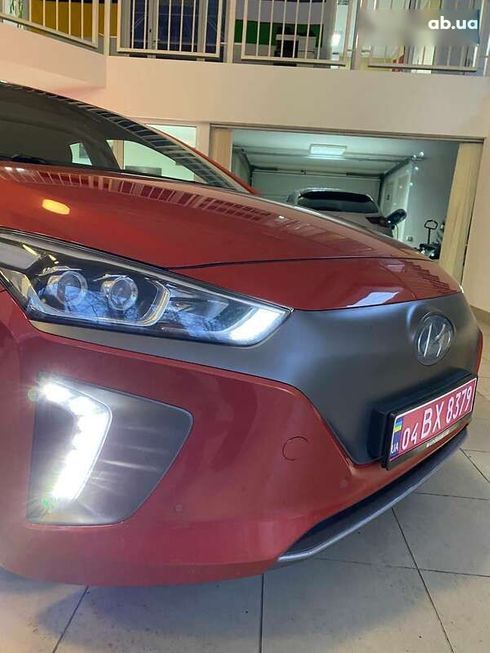 Hyundai Ioniq 2017 - фото 19