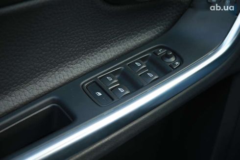 Volvo S60 2014 - фото 17