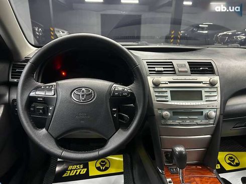 Toyota Camry 2008 - фото 15