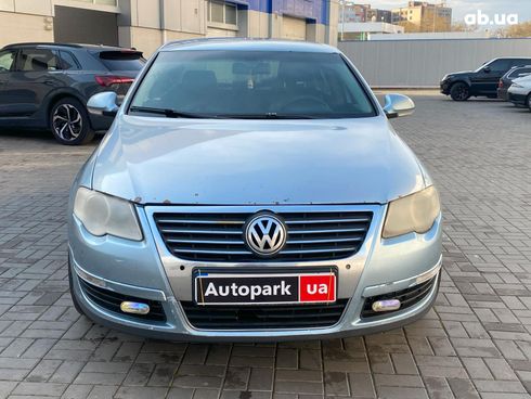 Volkswagen passat b6 2006 синий - фото 2