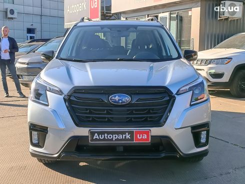 Subaru Forester 2022 серый - фото 3