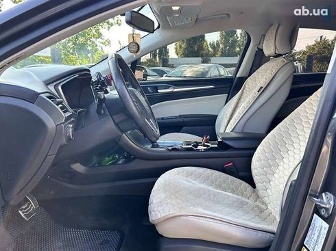 Ford Fusion 2015 - фото 17