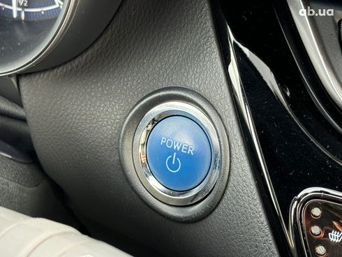 Toyota C-HR 2022 серый - фото 33