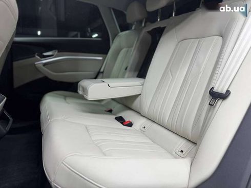 Audi E-Tron 2023 - фото 12