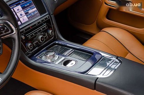 Jaguar XJ 2012 - фото 26