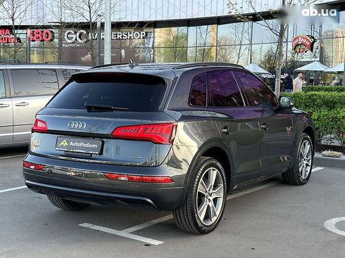 Audi Q5 2018 - фото 12