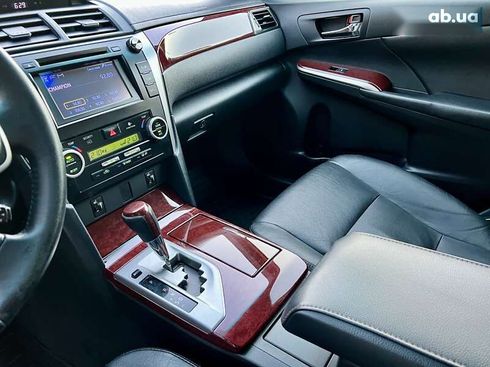 Toyota Camry 2013 - фото 19