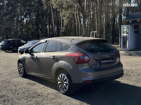 Ford Focus 2014 - фото 9