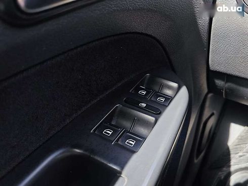 Volkswagen Touran 2009 - фото 16