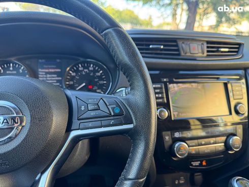 Nissan Rogue 2019 серый - фото 25