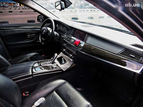 BMW 5 серия 2014 - фото 20