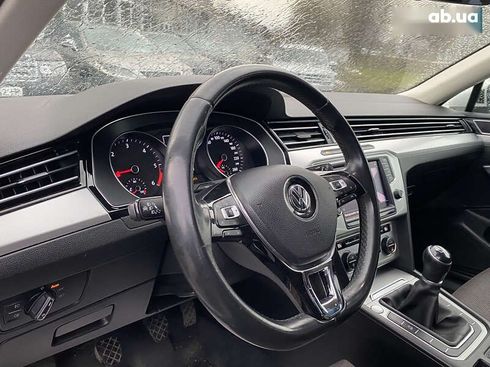 Volkswagen Passat 2017 - фото 14