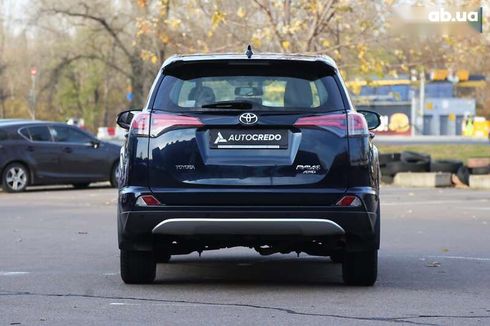 Toyota RAV4 2017 - фото 6