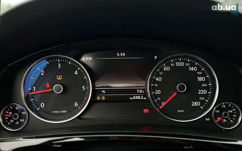 Volkswagen Touareg 2017 - фото 12