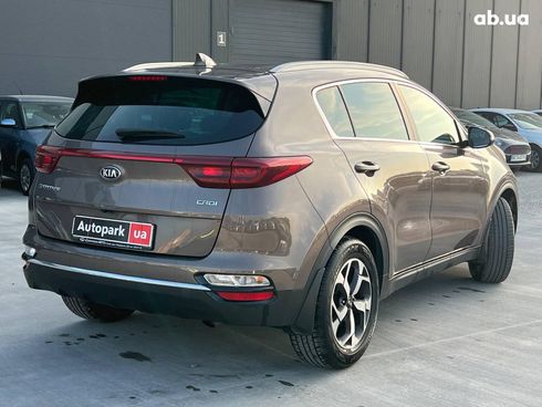 Kia Sportage 2018 коричневый - фото 9