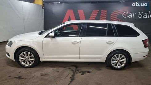 Skoda Octavia 2019 - фото 3
