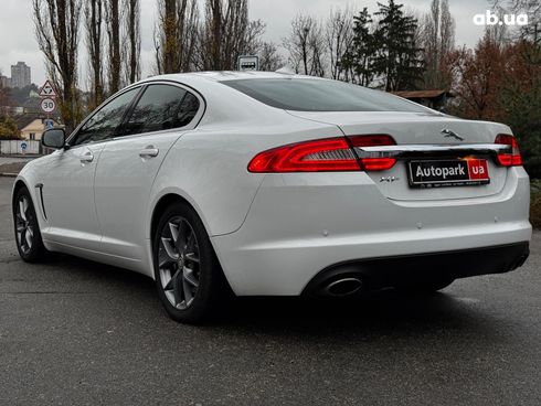 Jaguar XF 2013 белый - фото 17