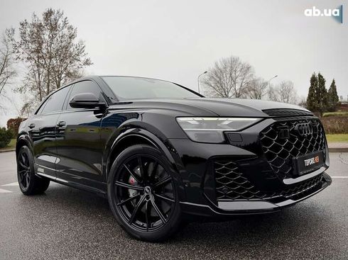 Audi RS Q8 2024 - фото 15