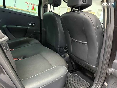Renault Clio 2007 - фото 28