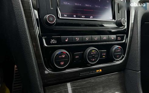 Volkswagen Passat 2017 - фото 21
