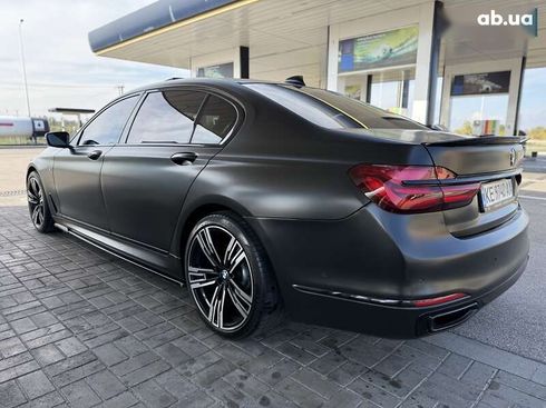 BMW 7 серия 2016 - фото 11