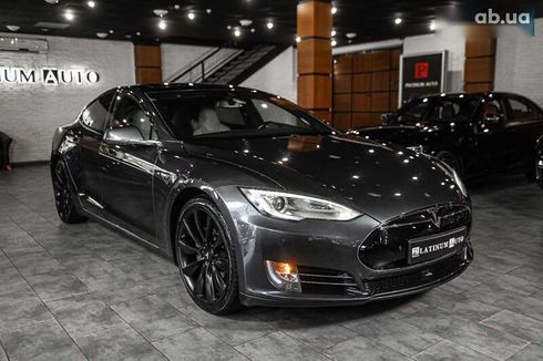 Tesla Model S 2015 - фото 5