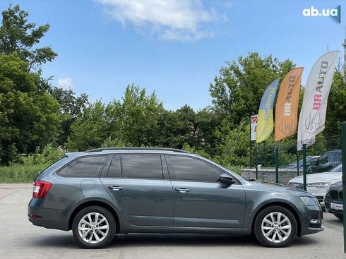 Skoda Octavia 2019 - фото 22