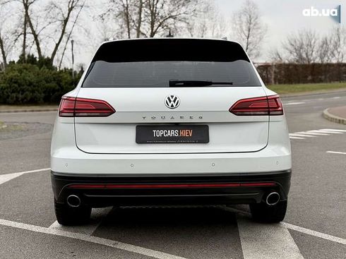 Volkswagen Touareg 2020 - фото 10