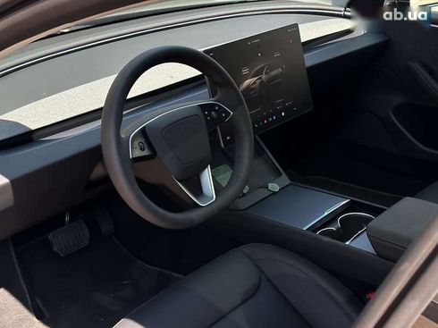 Tesla Model 3 2024 - фото 18