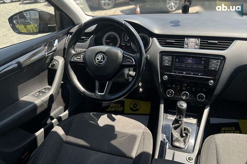 Skoda Octavia 2017 - фото 15