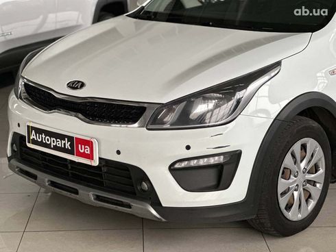 Kia Rio 2018 белый - фото 4