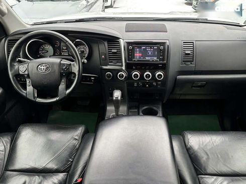 Toyota Sequoia 2017 - фото 18