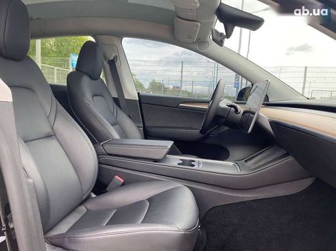 Tesla Model Y 2023 - фото 16