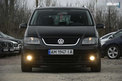 Volkswagen Touran 2004 - фото 4
