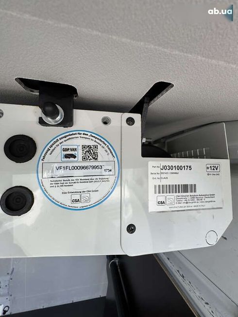 Renault Trafic 2021 - фото 25