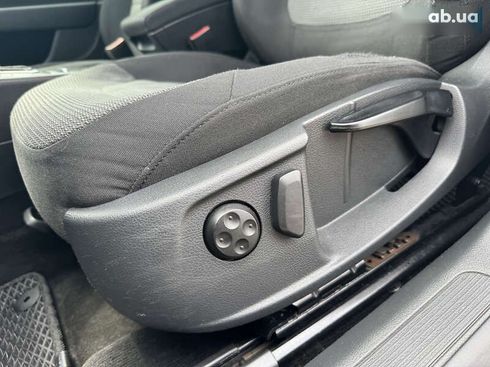 Volkswagen Passat 2011 - фото 16
