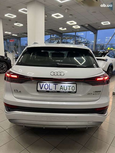 Audi Q4 e-tron 2024 - фото 4