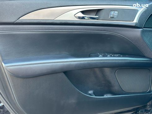 Lincoln MKZ 2018 черный - фото 11