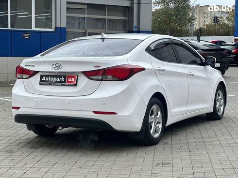 Hyundai Avante 2014 белый - фото 6