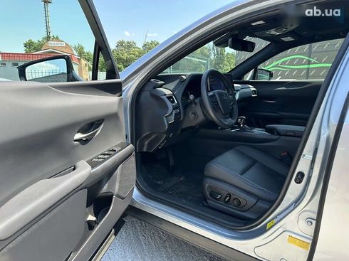 Lexus UX 2023 - фото 8