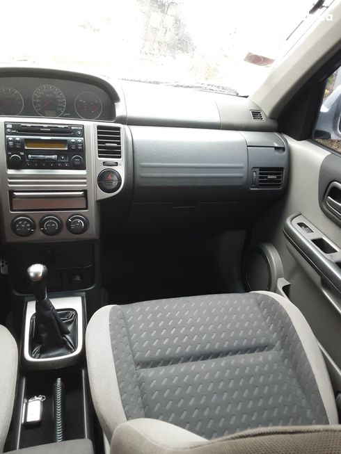 Nissan X-Trail 2005 серый - фото 5