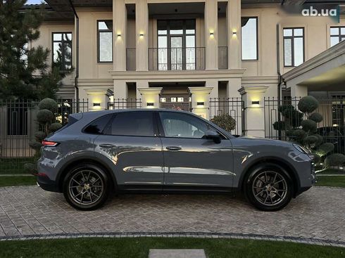 Porsche Cayenne 2023 - фото 17